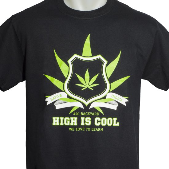 420Backyard- T-Shirt - High is cool. University (black) Bild zum Schließen anclicken